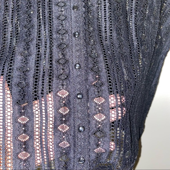 Banana republic black lace button up blouse - Picture 4 of 6